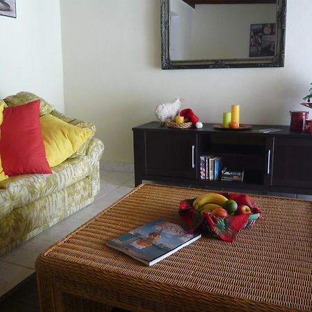 Ocean Shore Philipsburg  Room photo